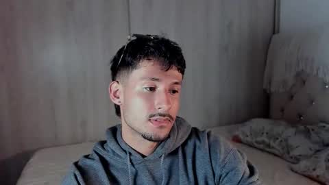 Snapshot of dimitri_targaryen chatting on February 12, 12:05 am Fabian online show from February 12, 12:05 am