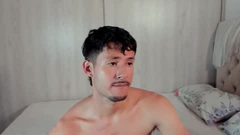 Snapshot of dimitri_targaryen chatting on February 23, 9:50 am Fabian online show from February 23, 9:50 am