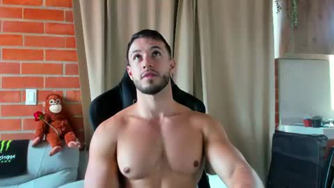 Snapshot of dimitricaruso chatting on July 11, 6:43 pm dimitricaruso online show from July 11, 6:43 pm