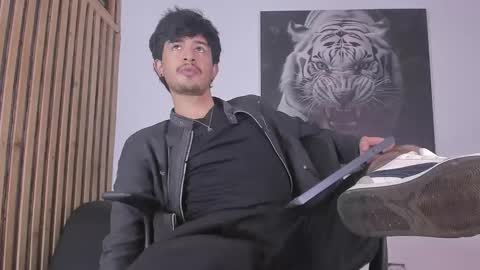 Dimitri online show from October 13, 7:36 pm