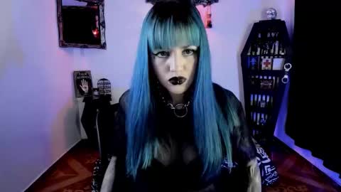 dimmuanddarkness online show from November 20, 8:03 am