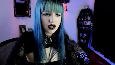 dimmuanddarkness online show from November 21, 8:35 am