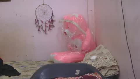 Snapshot of dimple_love chatting on April 6, 7:09 am dimple_love online show from April 6, 7:09 am