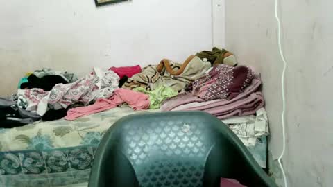 Snapshot of dimple_love chatting on August 3, 10:24 pm dimple_love online show from August 3, 10:24 pm