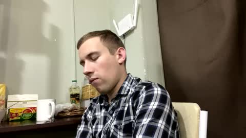 D  V  online show from January 21, 4:48 pm