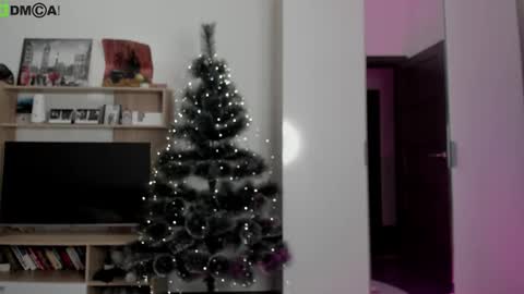 Dina online show from December 22, 9:06 am