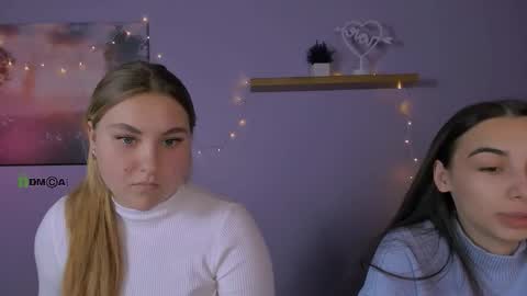 dina_bloom online show from December 17, 12:44 pm