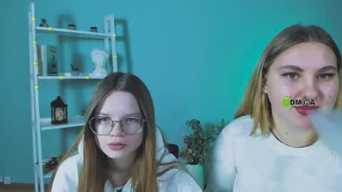 dina_bloom online show from December 18, 9:26 am