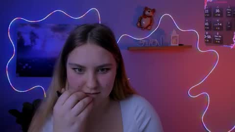 dina_bloom online show from March 5, 8:16 pm