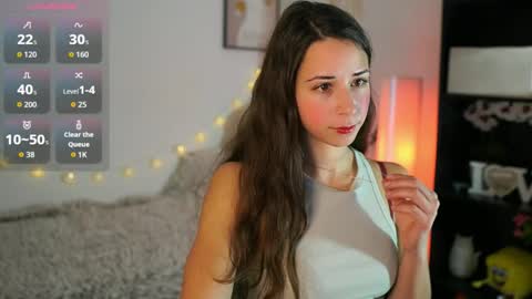 Snapshot of dina_caguimbal chatting on January 16, 8:40 am Dina online show from January 16, 8:40 am