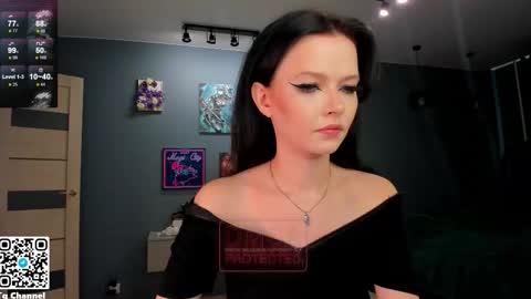 Snapshot of dindin_ chatting on September 21, 7:21 am Jessie online show from September 21, 7:21 am