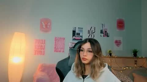 Sara Connor online show from February 1, 2:15 pm