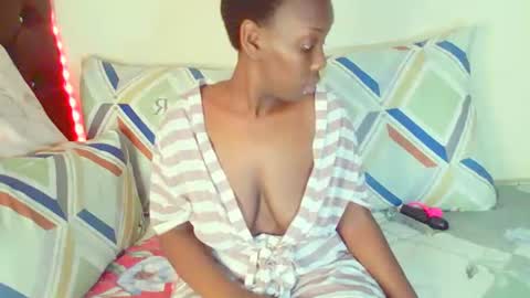 Snapshot of dinnydakrazx chatting on November 14, 10:40 pm dinnydakrazx online show from November 14, 10:40 pm