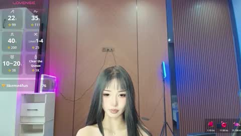 Reina online show from March 10, 4:28 am