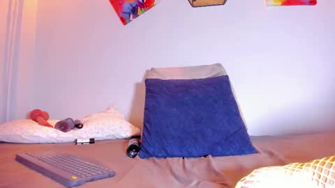 Karla  online show from December 16, 11:59 am