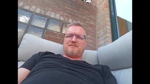 dirkkie1975 online show from May 9, 4:34 pm