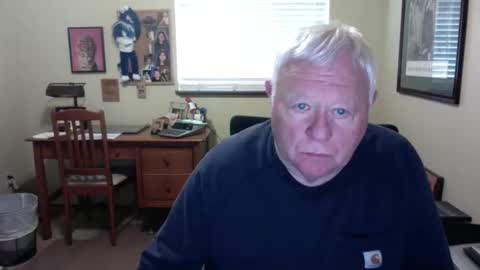 dirtrider195080438 online show from April 20, 10:11 pm