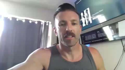 Snapshot of dirty_birdy_ chatting on April 10, 5:50 pm dirty_birdy_ online show from April 10, 5:50 pm