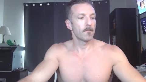 Snapshot of dirty_birdy_ chatting on April 21, 7:06 pm dirty_birdy_ online show from April 21, 7:06 pm