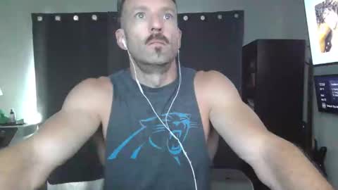 Snapshot of dirty_birdy_ chatting on April 22, 7:59 pm dirty_birdy_ online show from April 22, 7:59 pm