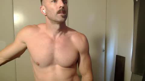 Snapshot of dirty_birdy_ chatting on May 20, 9:54 pm dirty_birdy_ online show from May 20, 9:54 pm