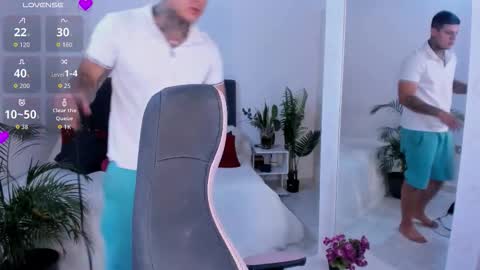 Snapshot of dirty_boy__ chatting on October 18, 6:41 pm johny online show from October 18, 6:41 pm