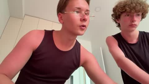 Tom and James online show from June 23, 9:18 am