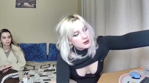 Snapshot of dirty_kiss69 chatting on February 22, 9:24 pm Dirty Kiss69 online show from February 22, 9:24 pm