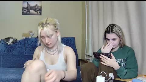 Snapshot of dirty_kiss69 chatting on February 24, 10:19 pm Dirty Kiss69 online show from February 24, 10:19 pm