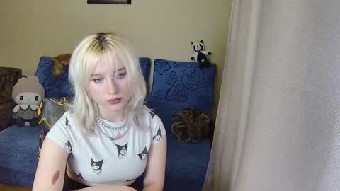 Snapshot of dirty_kiss69 chatting on February 28, 8:43 pm Dirty Kiss69 online show from February 28, 8:43 pm