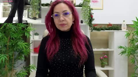 dirty_mature online show from December 17, 5:40 am