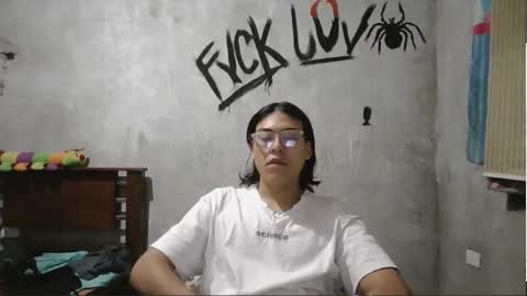 dirty model online show from March 28, 5:40 am