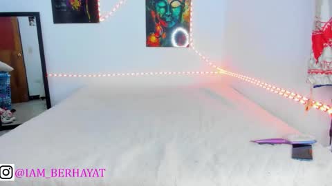 Snapshot of dirty_x_fox chatting on November 3, 10:49 am dirty_x_fox online show from November 3, 10:49 am