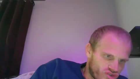 Justin Robinson online show from November 20, 2:23 am