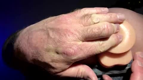 Snapshot of dirtydubyaddubya chatting on February 17, 6:21 am dirtydubyaddubya online show from February 17, 6:21 am