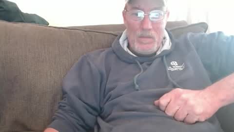 Snapshot of dirtynastyoldman chatting on March 27, 9:36 pm dirtynastyoldman online show from March 27, 9:36 pm