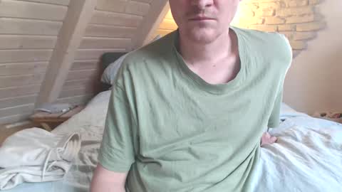 Snapshot of dirtynils0489 chatting on February 21, 7:23 am Nils online show from February 21, 7:23 am