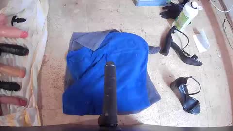 Snapshot of dirtysubbyy chatting on October 29, 12:57 am dirtysubbyy online show from October 29, 12:57 am