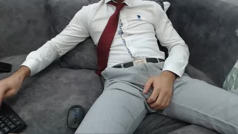 Snapshot of dirtyybooyy77 chatting on November 9, 7:01 pm dirtyybooyy77 online show from November 9, 7:01 pm