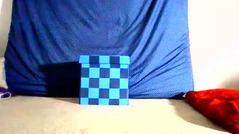 ELI online show from December 11, 9:01 pm