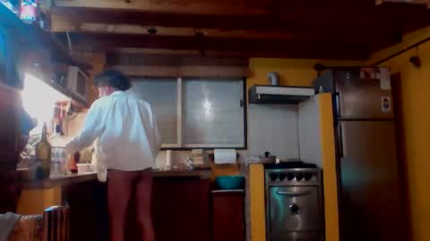 discretopasivo online show from April 13, 1:33 am