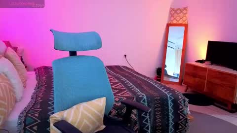 JASMINE online show from November 8, 4:01 am