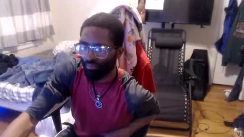 Snapshot of disr3sp3ctfully_dipp3d chatting on May 6, 1:57 am Your Best Worst Nightmare online show from May 6, 1:57 am
