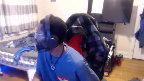 Snapshot of disr3sp3ctfully_dipp3d chatting on May 11, 7:14 am Your Best Worst Nightmare online show from May 11, 7:14 am