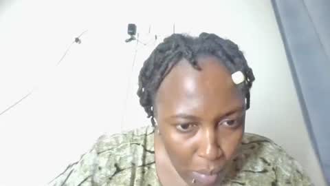 Snapshot of diva223306 chatting on July 5, 12:17 am diva223306 online show from July 5, 12:17 am