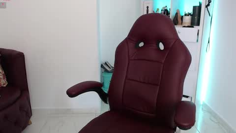 Diva online show from February 27, 11:37 pm