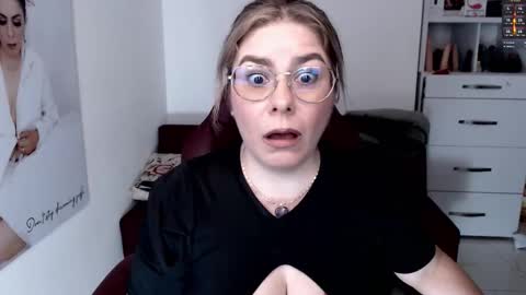 Diva online show from October 10, 11:26 pm