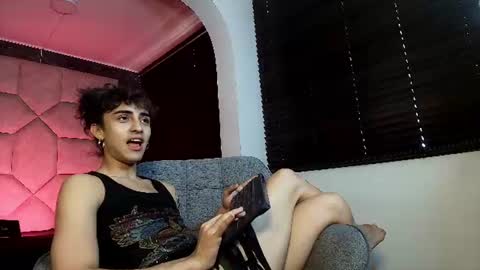 Snapshot of divine____ chatting on July 7, 7:18 pm DIVINE online show from July 7, 7:18 pm