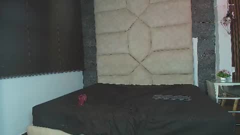 Snapshot of divine____ chatting on July 22, 10:56 pm DIVINE online show from July 22, 10:56 pm