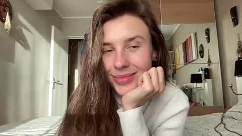 Snapshot of divine_beauty_girl chatting on January 28, 3:46 pm Valerie online show from January 28, 3:46 pm